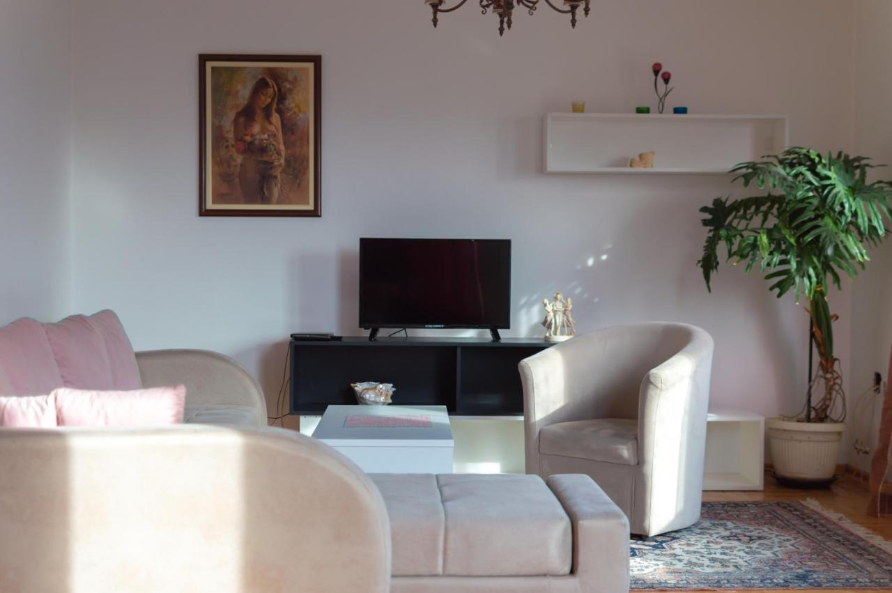 Poseidon Apartment Ni Kültér fotó